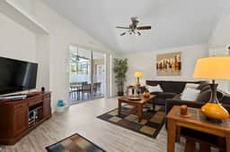 20 mins to Parks | Close to Shops and Restaurants