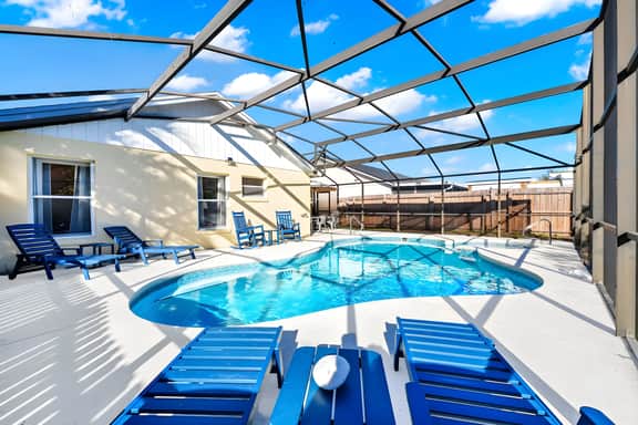 Waterfront Oasis – 4BR Pool & Spa