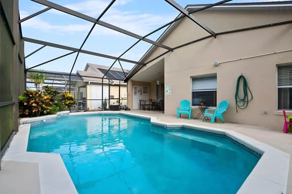 20 mins to Parks | Close to Shops and Restaurants